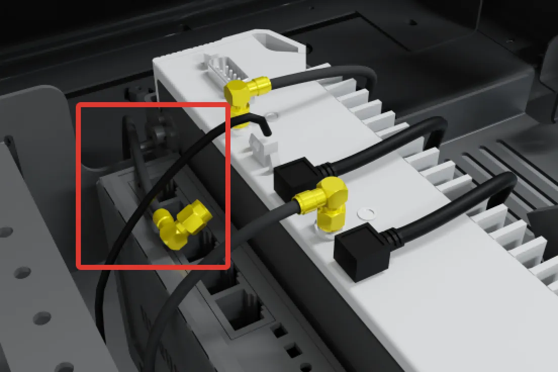 Click to view full size The loose antenna cable for the electrical interface in the top compartment.